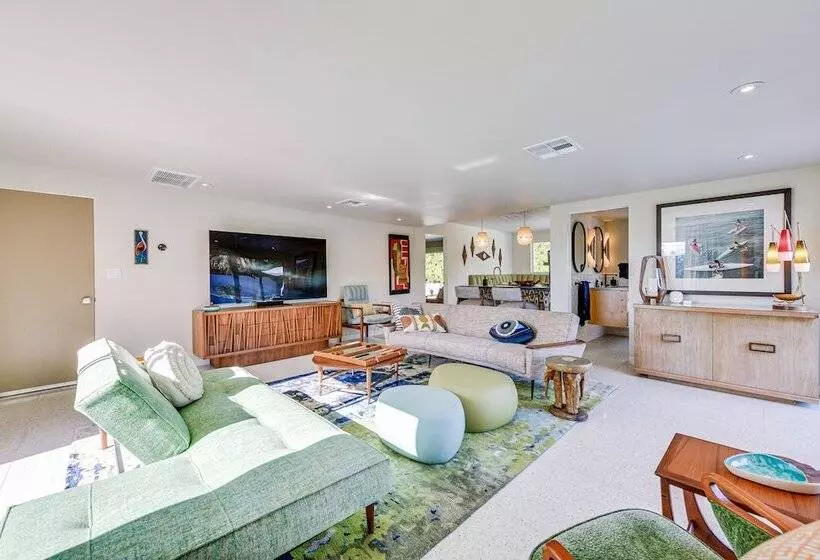 Luxe Palm Springs Home   2 Mi To Downtown!