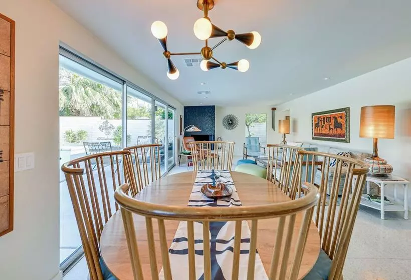 Luxe Palm Springs Home   2 Mi To Downtown!