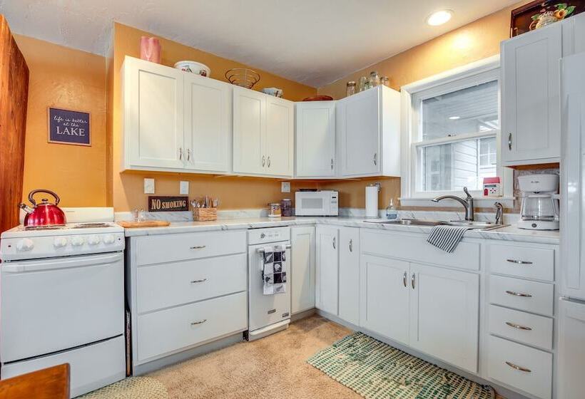 Mercer Cottage On Crystal Lake W/ Private Dock!