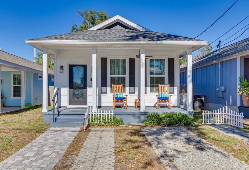 Modern Pensacola Vacation Home W/ Private Pool!