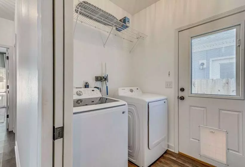 Modern Pensacola Vacation Home W/ Private Pool!