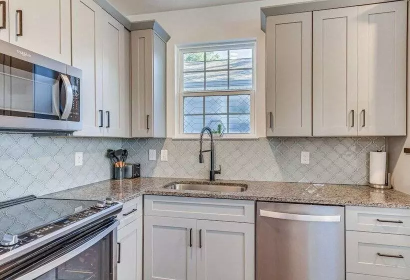 Modern Pensacola Vacation Home W/ Private Pool!