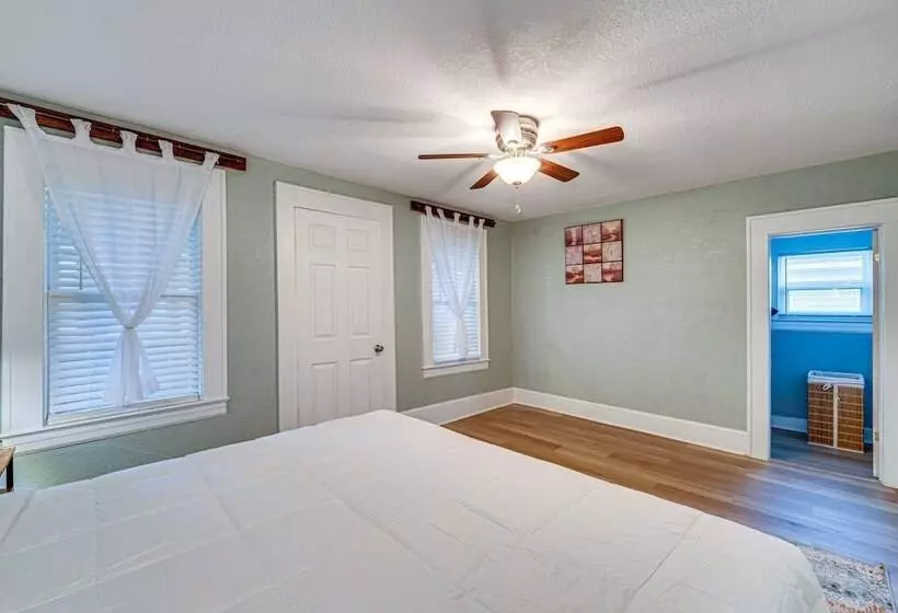 Family Friendly Davenport Home W/ Fire Pit!