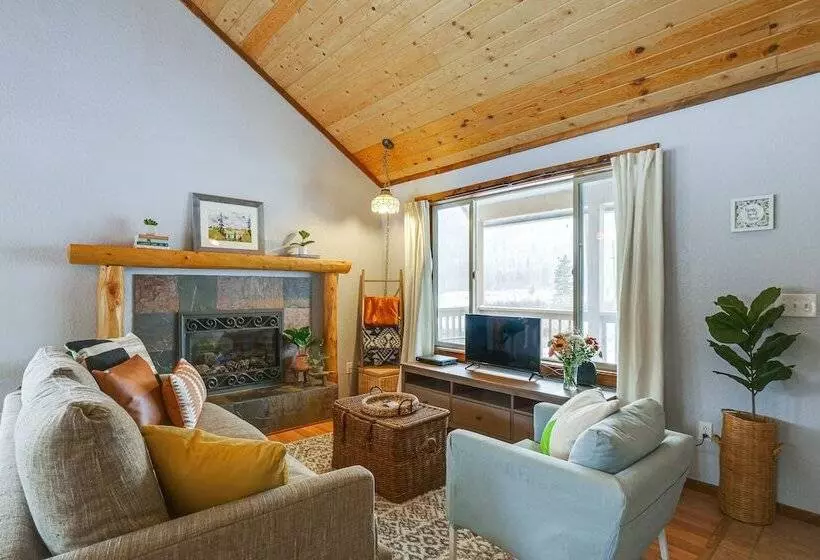 Peaceful Alma Cabin Rental: 13 Mi To Breckenridge!