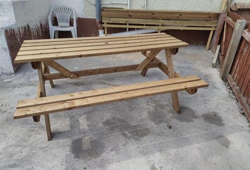 레지던스 Self Contained 2 Bedrooms House Free Parking