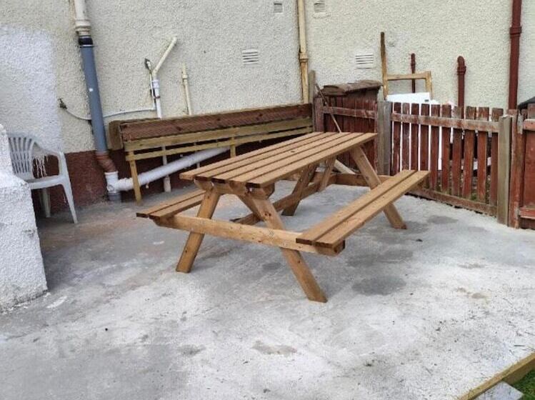 레지던스 Self Contained 2 Bedrooms House Free Parking