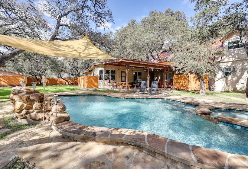 San Antonio Home: Private Pool & Covered Patio
