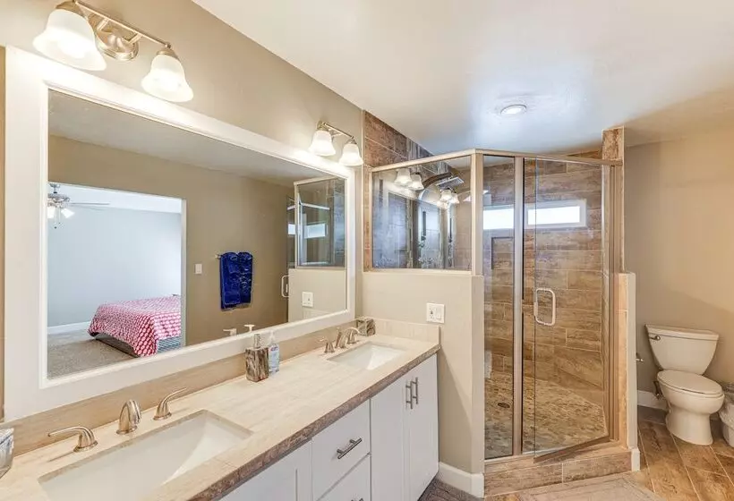 Scottsdale Home W/ Patio, Near Arizona Boardwalk!
