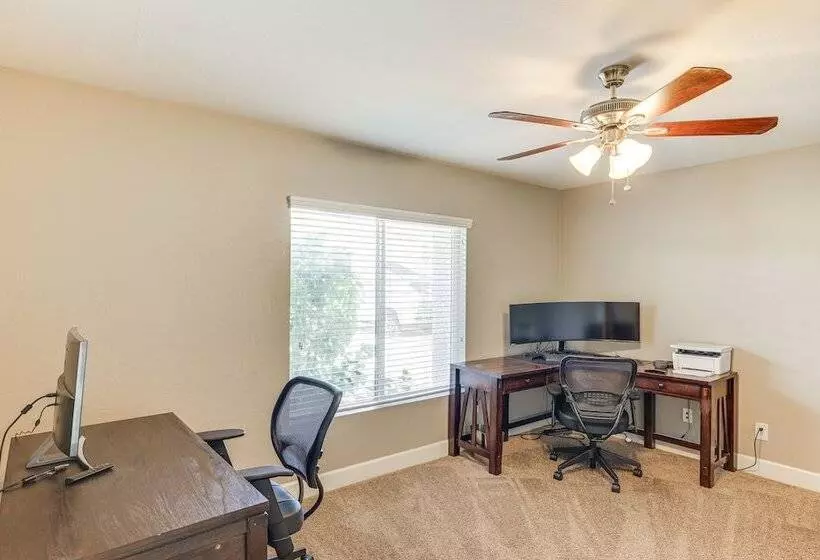 Scottsdale Home W/ Patio, Near Arizona Boardwalk!