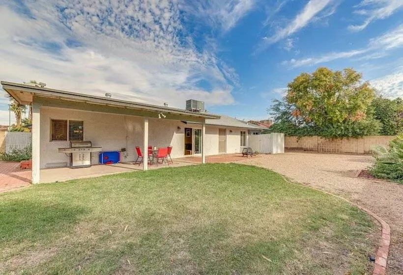 Scottsdale Home W/ Patio, Near Arizona Boardwalk!