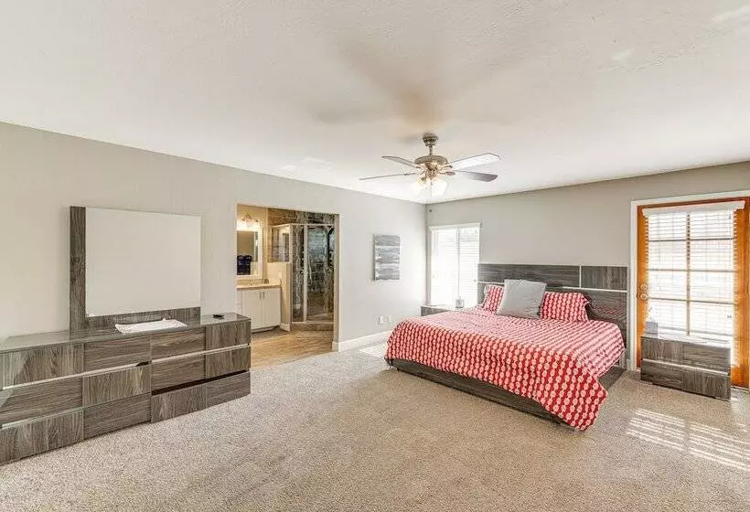 Scottsdale Home W/ Patio, Near Arizona Boardwalk!