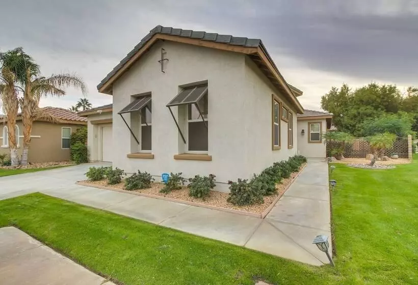 Spacious Indio Home W/ Patio & Community Pools