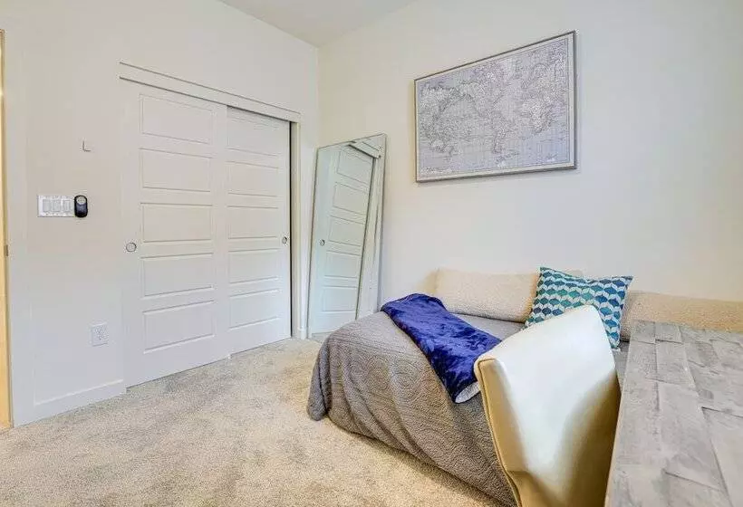 Spacious Maricopa Vacation Home ~ 4 Mi To Downtown