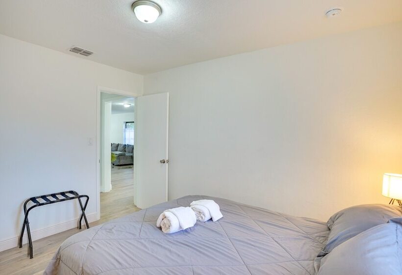 Winter Haven Home W/ Pool Near Legoland!