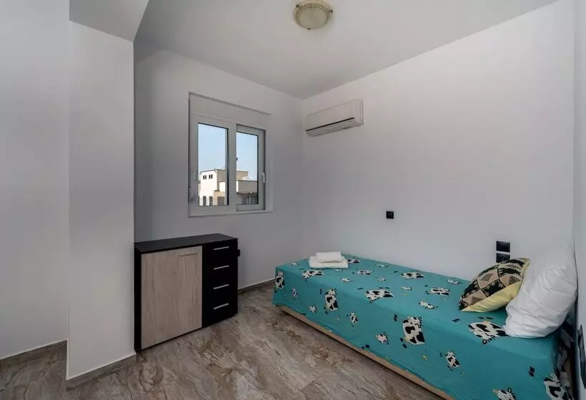 Sweet Home Apartments