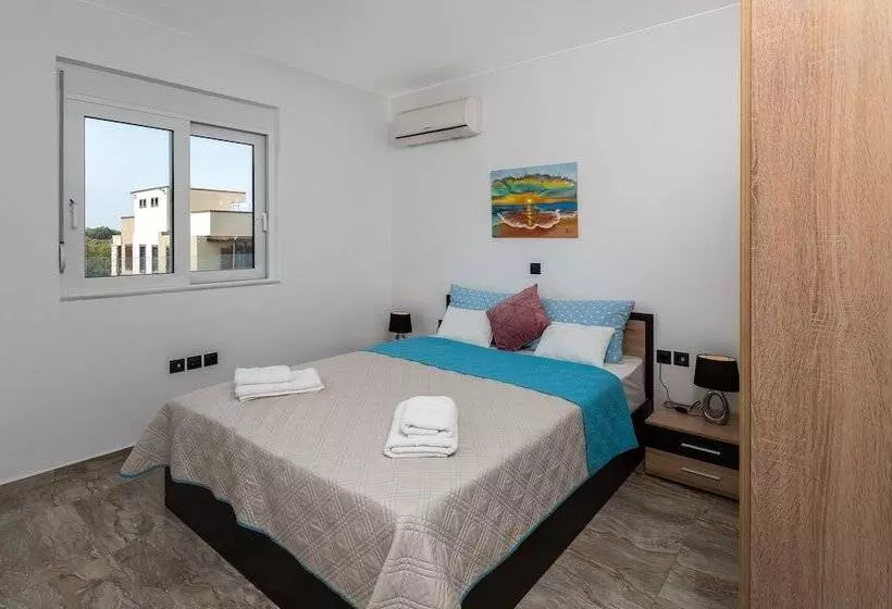 Sweet Home Apartments