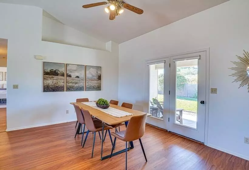 Thatcher Home W/ Fenced Backyard: 3 Mi To Downtown