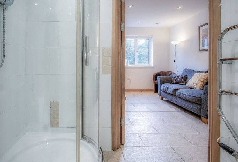 Three Cliffs Cottage   2 Bed   Parkmill