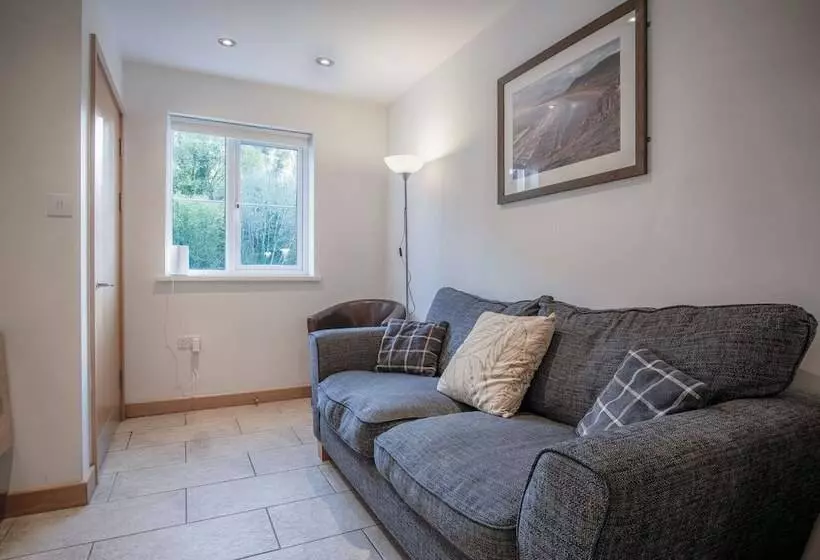 Three Cliffs Cottage   2 Bed   Parkmill
