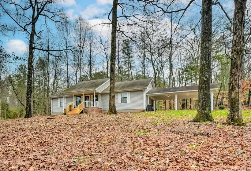 Beautiful Clarkesville Home ~ 8 Mi To Helen!