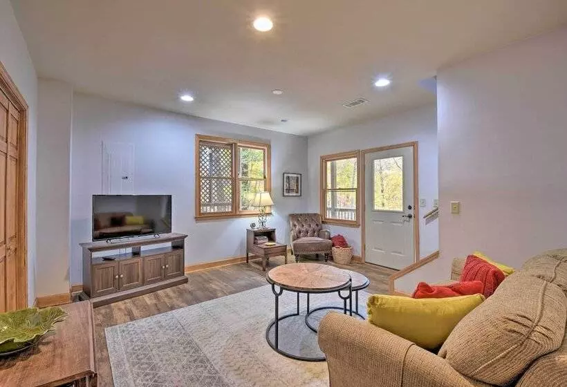 Big Canoe Cabin W/ Mountain View, Hiking & Lake!