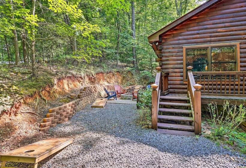 Bigfoot S Hideout In Blue Ridge W/ Hot Tub!