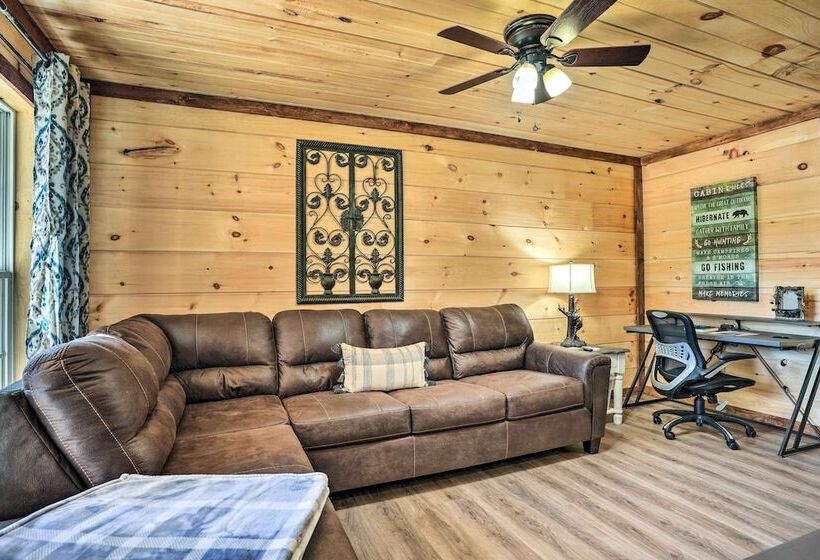 Brand New Trenton Cabin: Panoramic Lake Views
