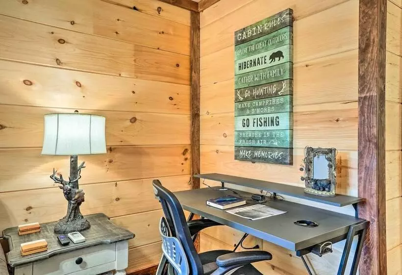 Brand New Trenton Cabin: Panoramic Lake Views