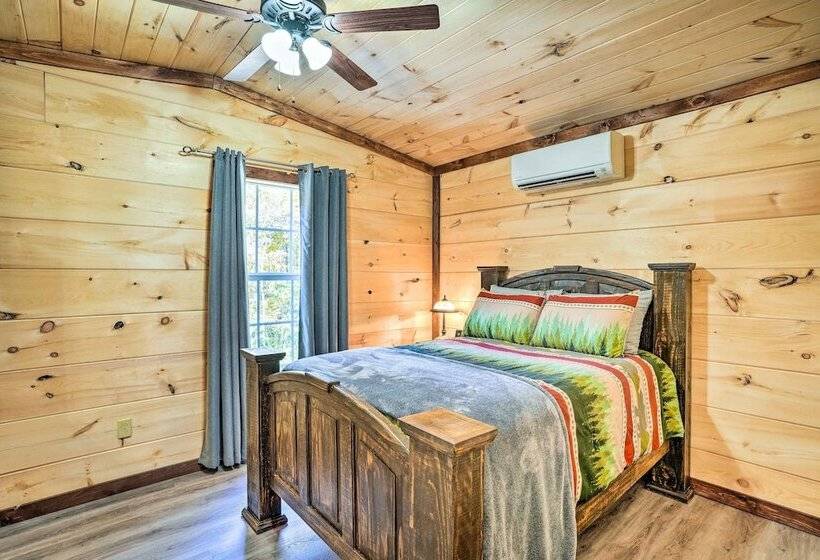 Brand New Trenton Cabin: Panoramic Lake Views