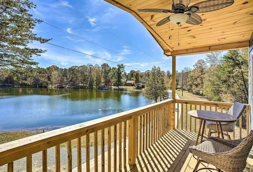 Brand New Trenton Cabin: Panoramic Lake Views