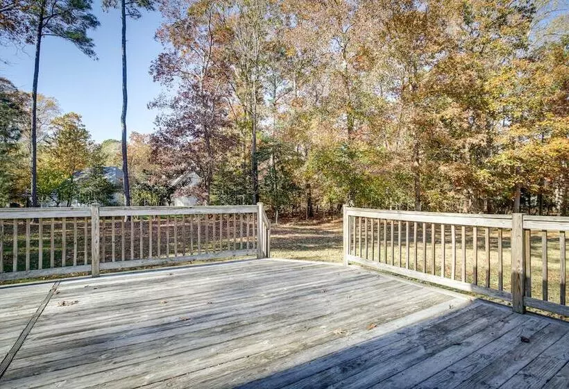 Bright Greenbackville Vacation Home W/ Game Room