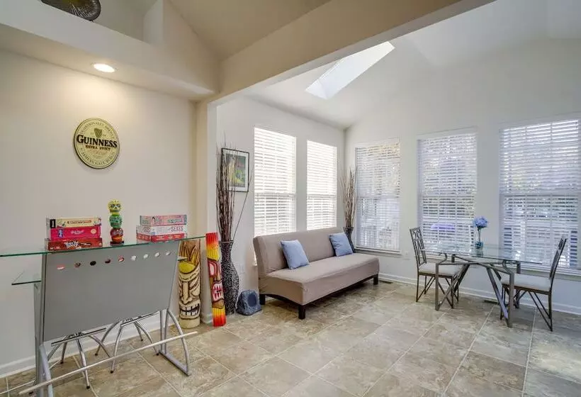 Bright Greenbackville Vacation Home W/ Game Room