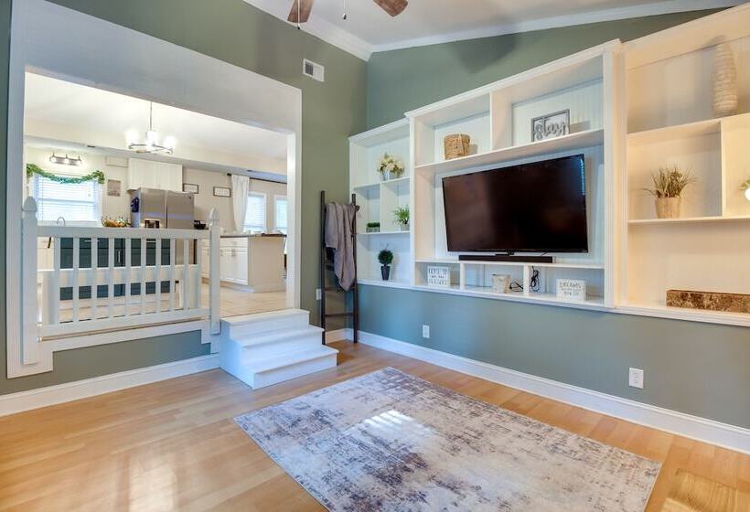 Bright Guyton Home W/ Private Yard & Hot Tub!