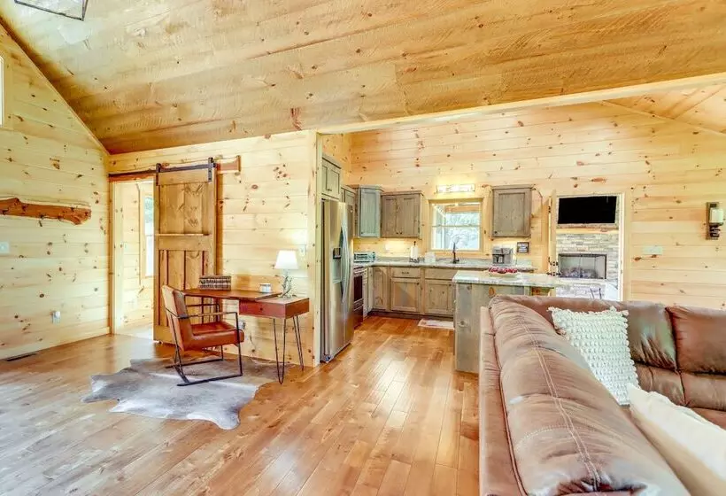 Cabin Near Blue Ridge W/ Fire Pit & Large Deck