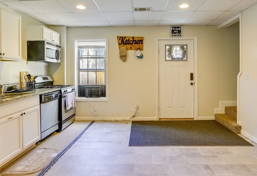 Canton Oasis: Private Deck & Relaxing Pool Area!