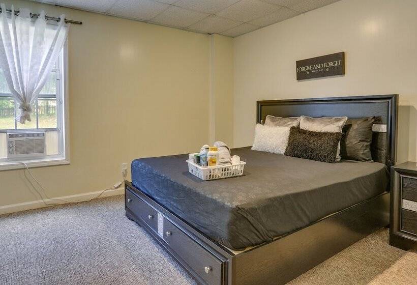 Canton Oasis: Private Deck & Relaxing Pool Area!