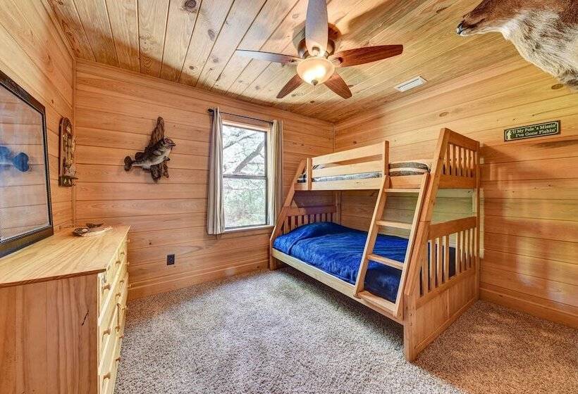 Charming Cabin W/ Decks & Fire Pit Walk To River