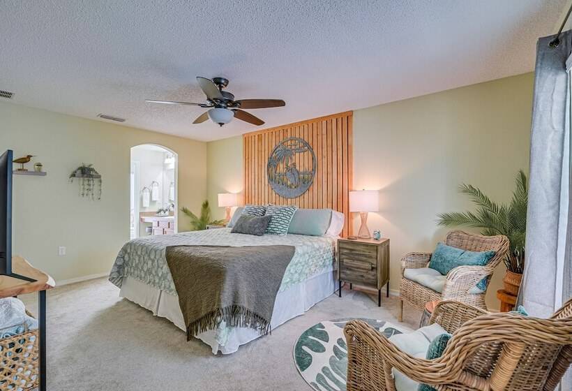 Citrus Springs Retreat W/ Grill & Screened Porch!