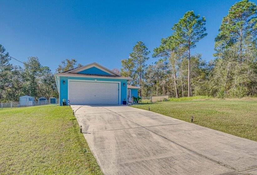 Citrus Springs Retreat W/ Grill & Screened Porch!