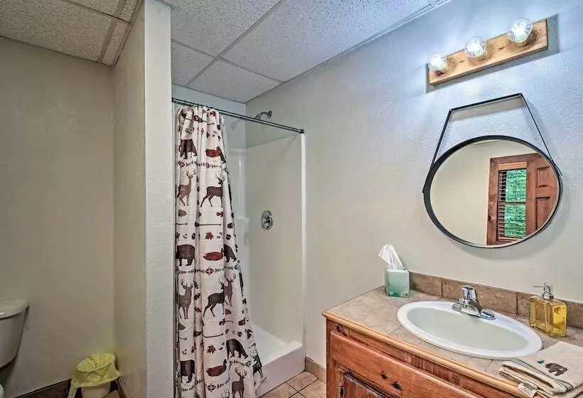 Cozy  Sunset View  Cabin W/ Hot Tub & Game Room!