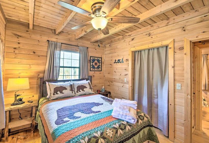 Creekside Cabin In The Blue Ridge Mountains!