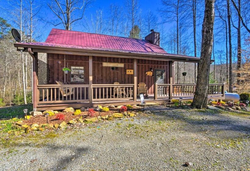 Creekside Cabin In The Blue Ridge Mountains!