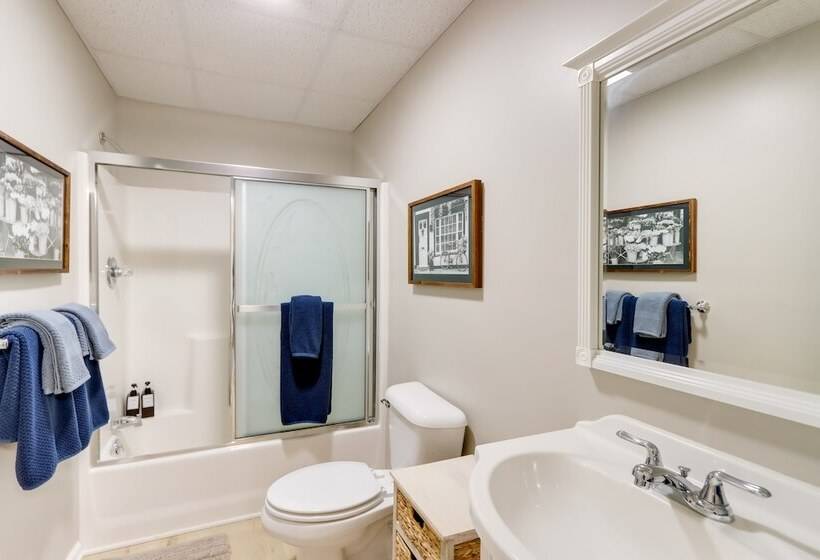 Ellijay Vacation Home W/ Hot Tub & Game Room!