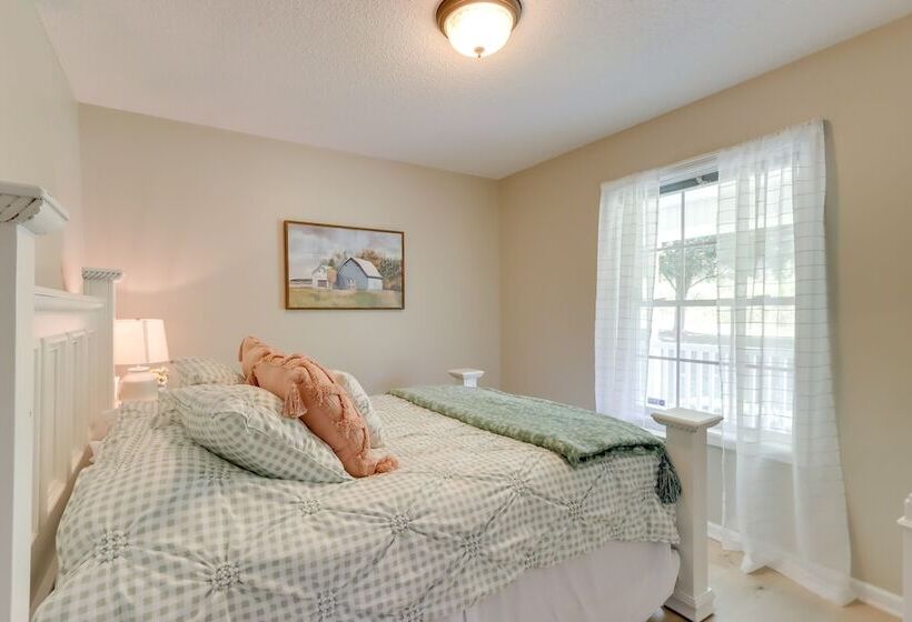 Ellijay Vacation Home W/ Hot Tub & Game Room!