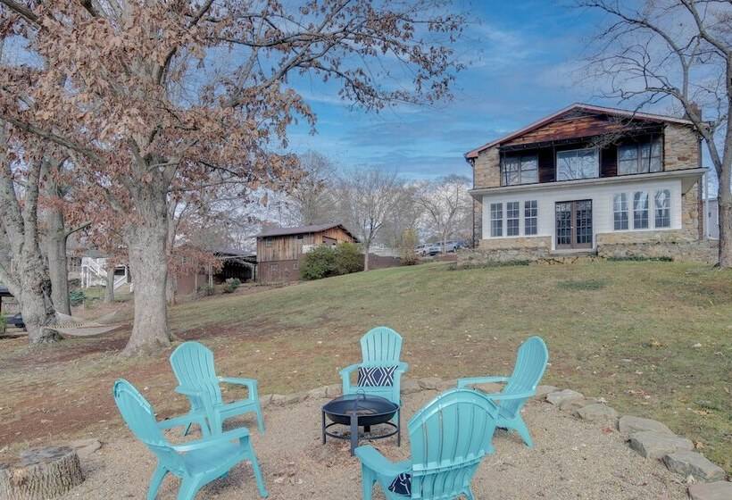 Lakefront Louisville Home Dock, Fire Pit & Grill