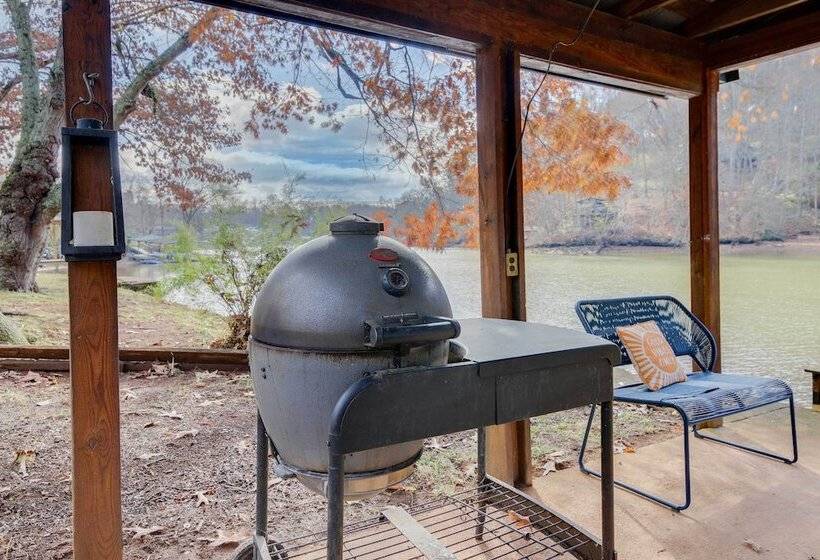 Lakefront Louisville Home Dock, Fire Pit & Grill
