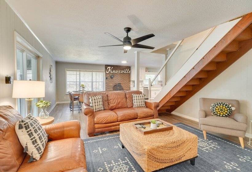 Lakefront Louisville Home Dock, Fire Pit & Grill