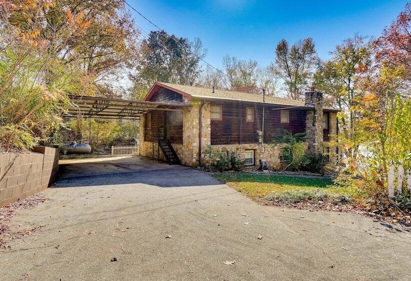 Lakefront Louisville Home Dock, Fire Pit & Grill