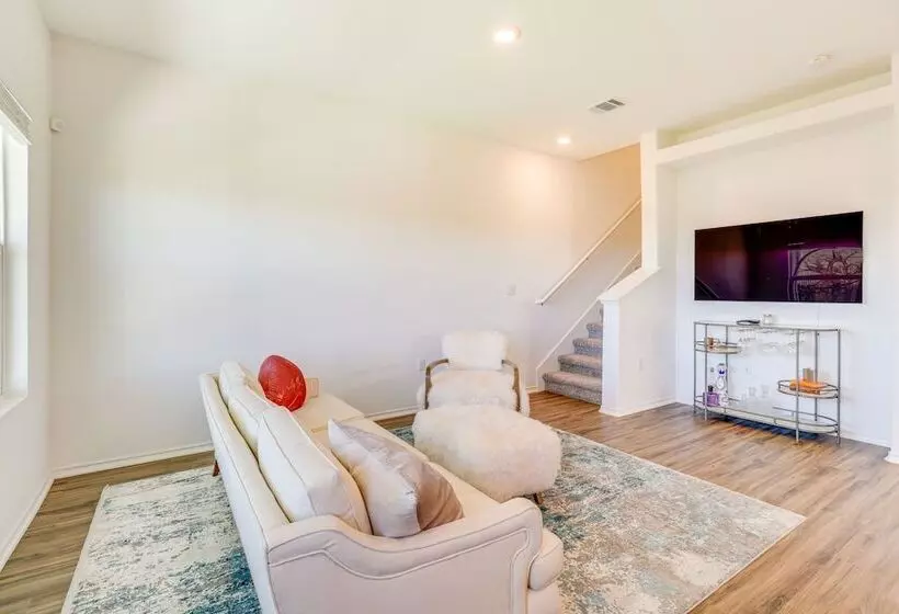 Quiet Home W/ Fenced Yard 12 Mi To Downtown Austin