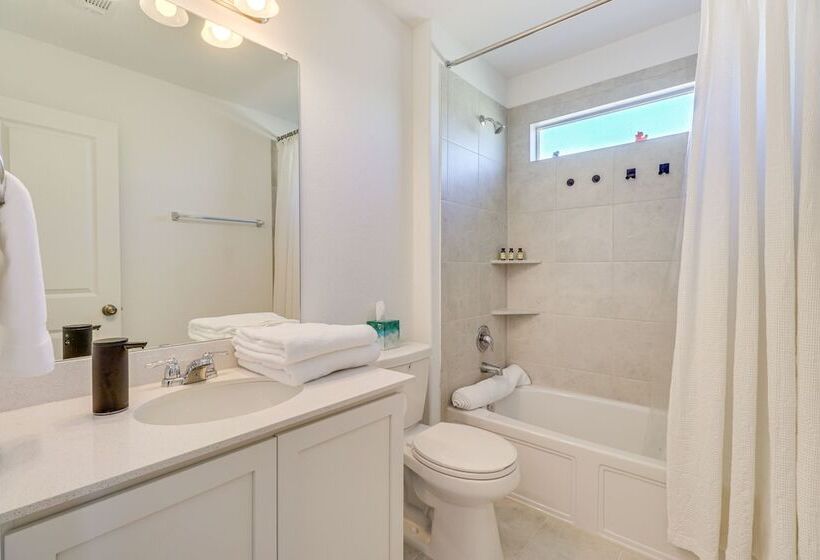 Quiet Home W/ Fenced Yard 12 Mi To Downtown Austin